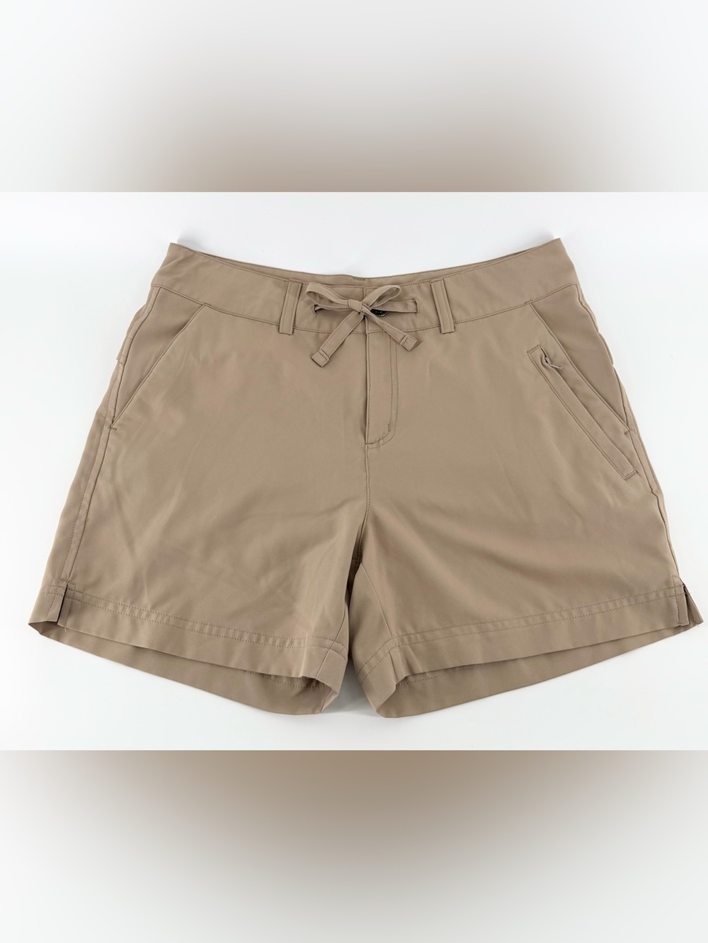 Magellan Outdoors Falcon Lake Shorts Womens Size M Khaki Hiking Fishing Casual